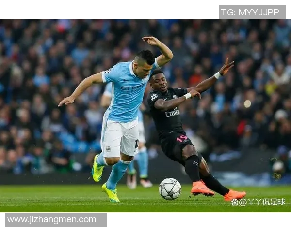 国王杯激战那不勒斯与巴黎圣日耳曼战平乌龙球引发争议判罚全场沸腾