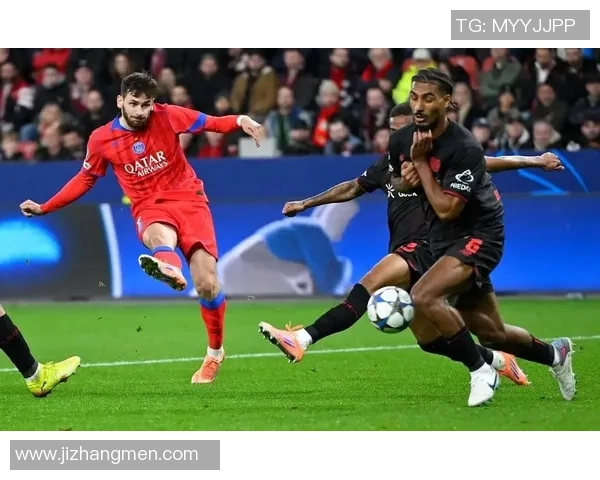 意甲激战:巴黎圣日耳曼与阿森纳战成平局乌龙球引发全场狂欢